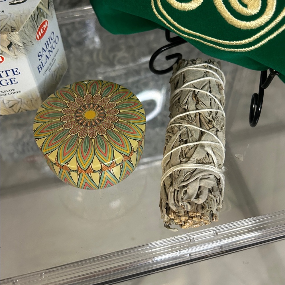 Green Velvet Embroidered Triskelion Bag & White Sage Incense Accessories NWT - Picture 4 of 9